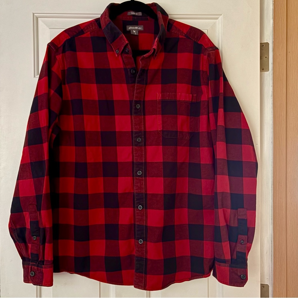 Eddie Bauer Flannel Shirt Classic Fit Button-Up Red and Black Plaid Men’s XL